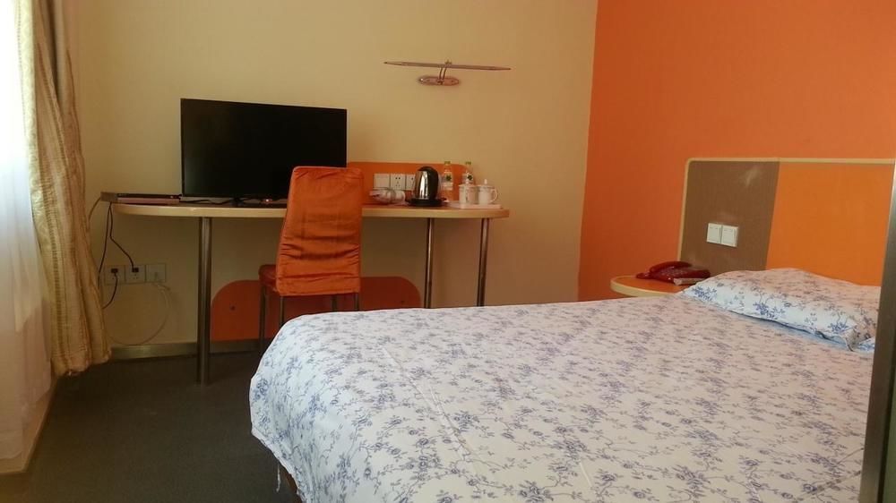 Motel 168 Hotel Urumqi Bagian luar foto
